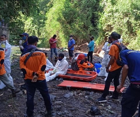 Mayat Pria 40 Tahun Terserat Arus Sungai Tibu Balok