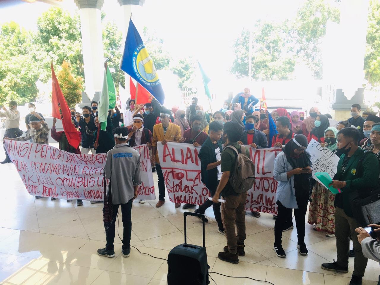 Aliansi Mahasiswa Lotim Kembali Demo Penolakan Ritel Moderen