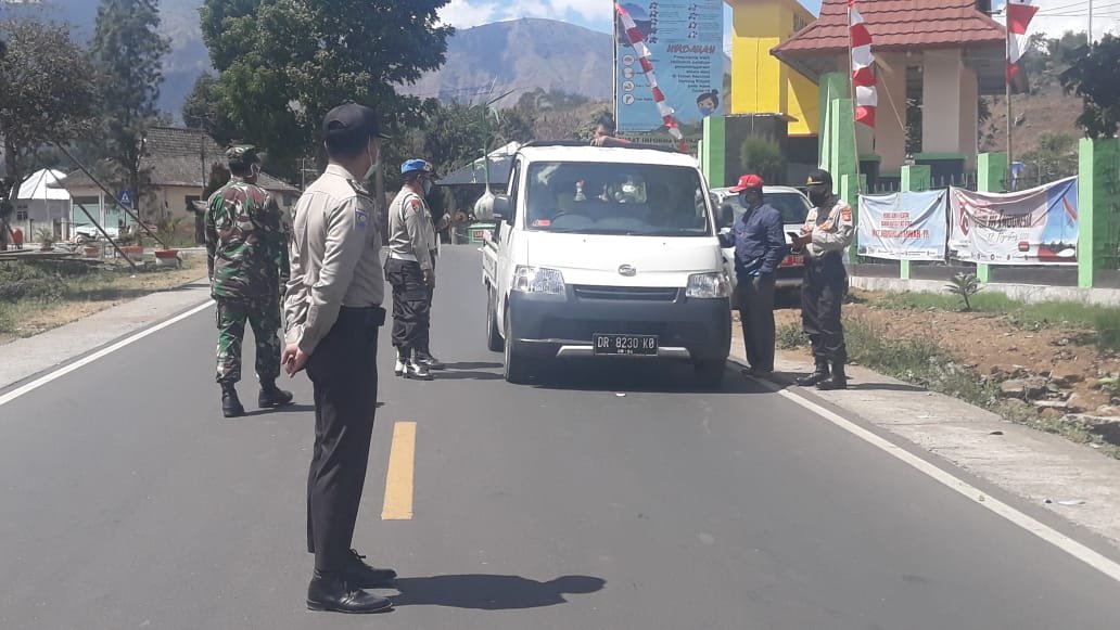 Tim Masker Sembalun Mulai Bergerak, Pengendara Mobil dan Motor Terjaring Razia