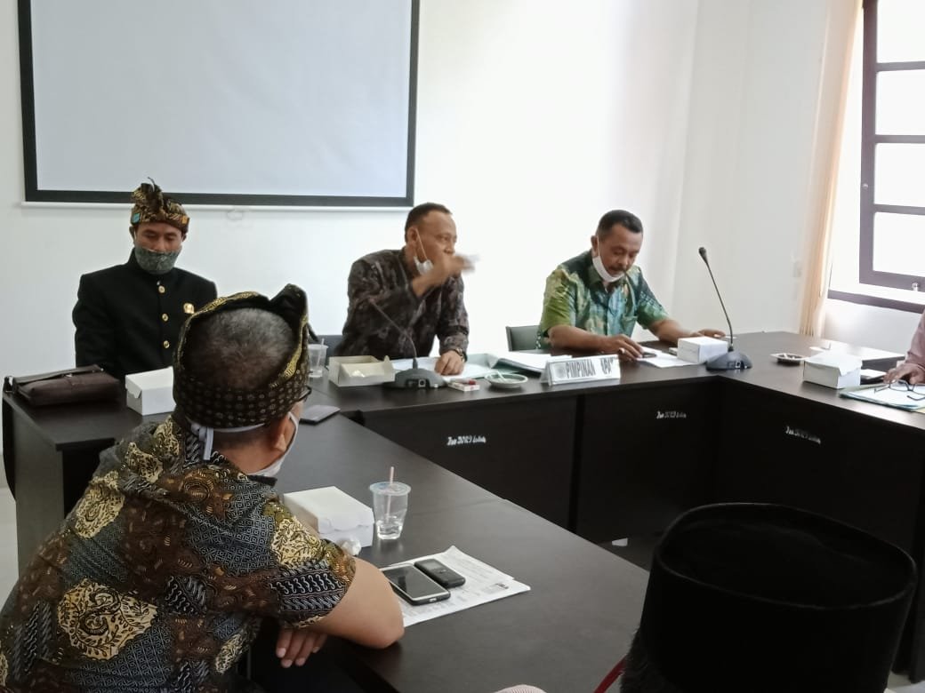 Sumber Mata Air Ditutup, Puluhan Warga Karang Baru Mengadu ke Dewan