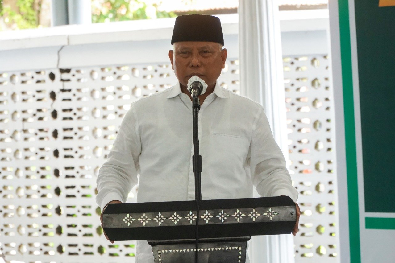 Bupati Launching Lotim Cerdas dan Serahkan Insentif Guru Non Sertifikasi Tingkat SMP