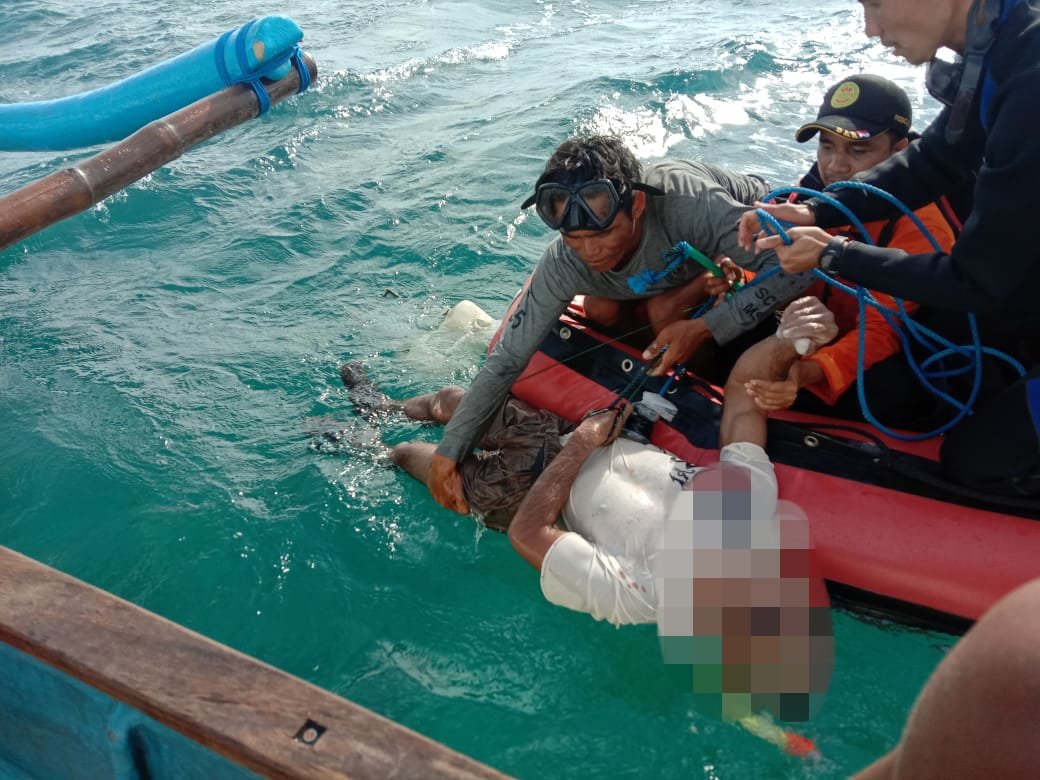 Tim SAR Temukan Mayat Nelayan Pemanah Ikan Dusun Esoh Mengapung di Pantai Selatan Lombok Timur