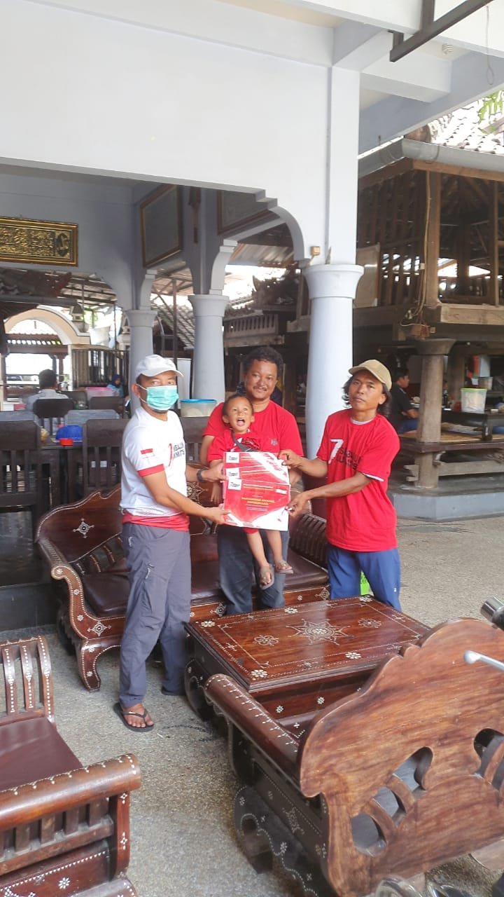 Luar Biasa, Bocah 2,5 Tahun Asal Surakarta  Berhasil Taklukkan Sembalun Seven Summits Selama 12 Hari