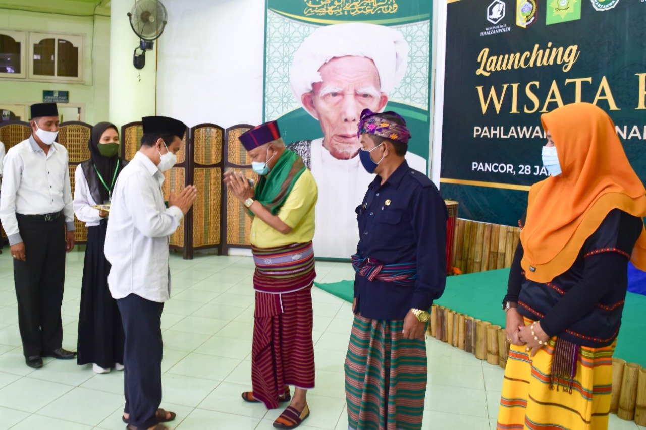Bupati Lombok Timur Launching Wisata Religi Ulama dan Pahlawan Nasional Maualana Syaikh TGHM Zainuddin Abdul Majid