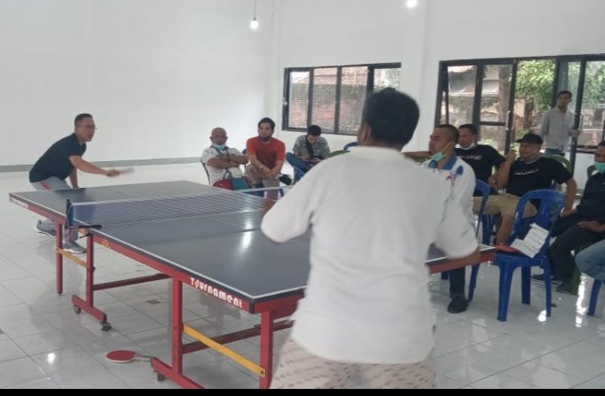 Semarak  Hari Pers Nasional 2021, Sekda Bantai Lima Wartawan Senior Lombok Timur 