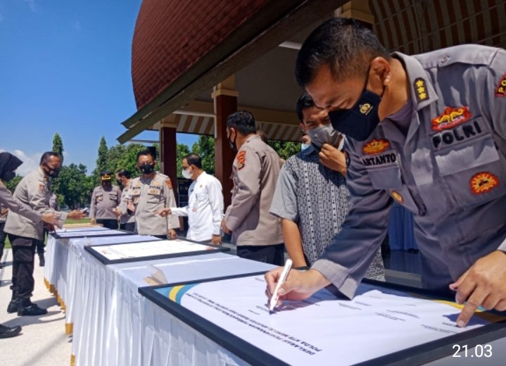 Polda NTB Deklarasakikan  Zone  Wilayah Bebas Dari Korupsi
