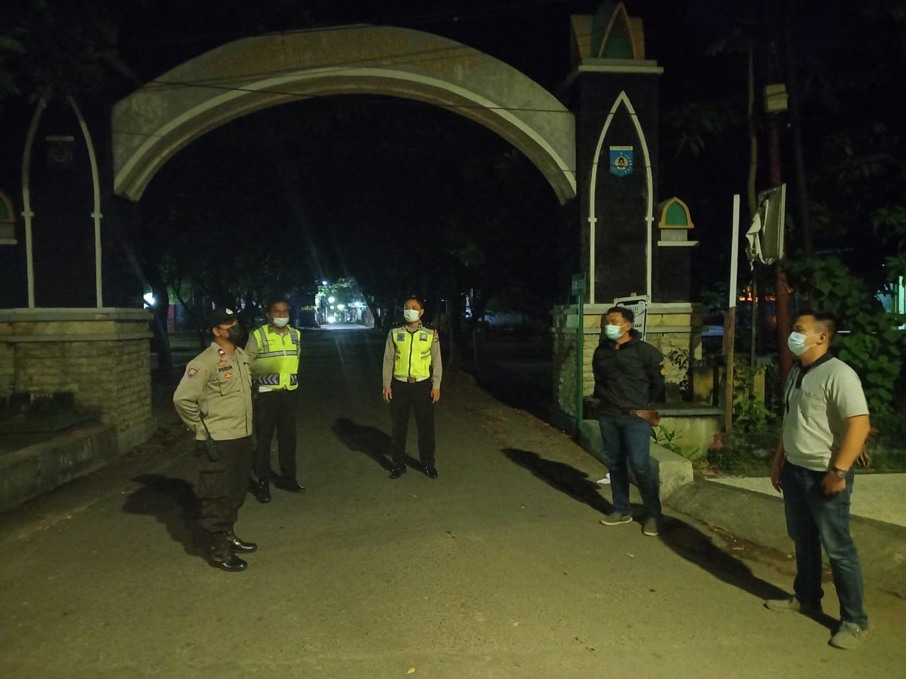 Polsek Mataram Gencarkan Patroli Sahur, Sasaran Tempat Keramaian dan  Tongkrongan Anak Muda