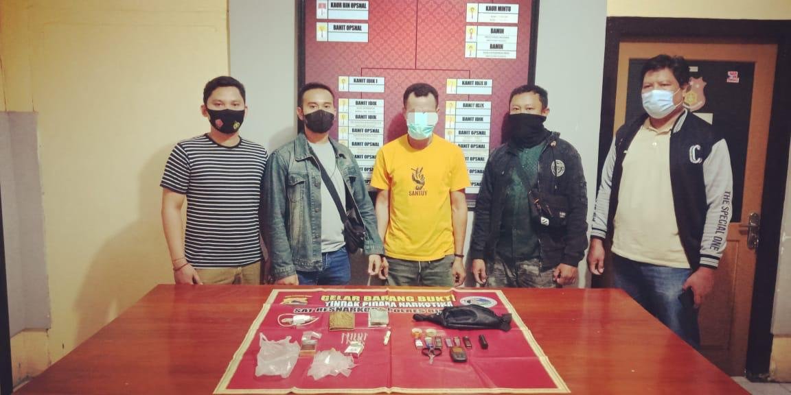 Bandar Sabu di Bima Kota Ditangkap Saat Nongkrong Dipinggir Jalan