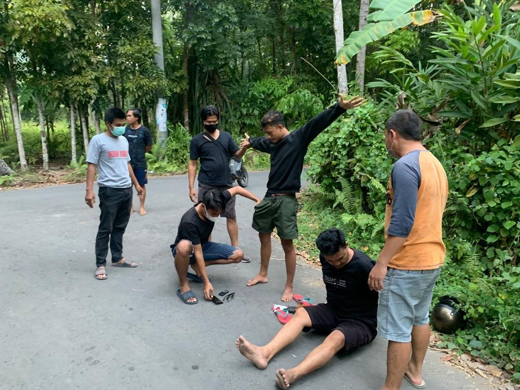 Komplotan Pengedar Sabu Asal Gunung Sari Disergap Saat Melintas di Jalan Raya Desa Pengempus Lombok Utara