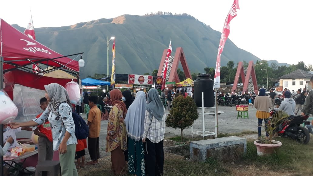 Kuliner Sembalun Mulai Modern, Dari Kopi dan Buah Stroberi ke Burger Spaghetti Sandwich