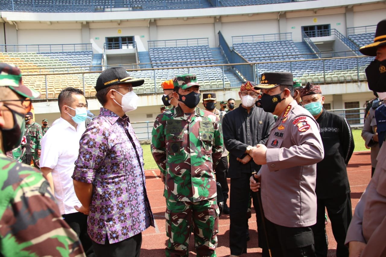 Panglima TNI dan Kapolri Berharap Program Vaksinasi Presiden Satu Juta Satu Hari Tercapai