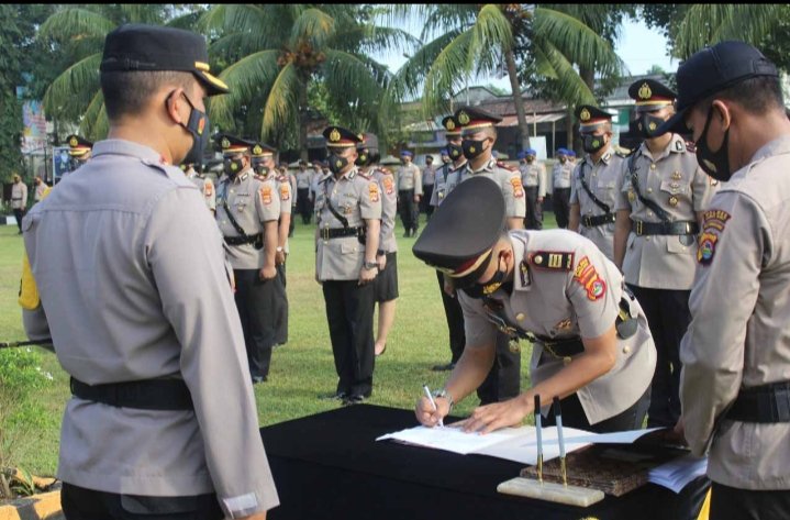 Kasat Lantas dan Jabatan Strategis Sejumlah Pejabat Utama Lingkup Polres Lobar Berganti