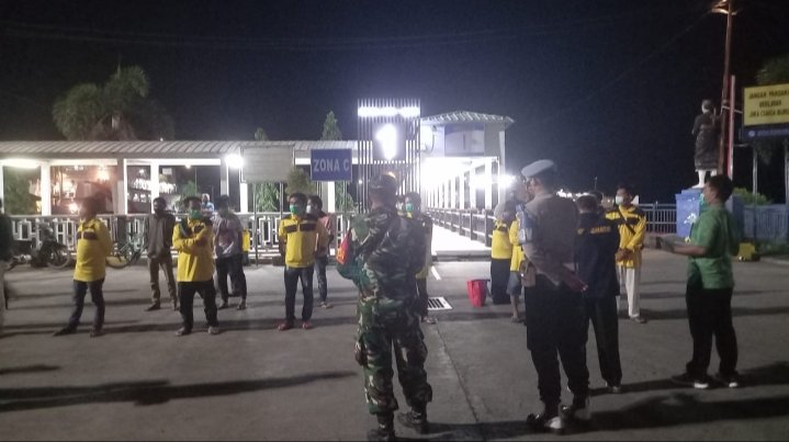 Aparat Kawal Ketat Pemulangan 40 Pekerja Migran asal Lombok di Pelabuhan Lembar