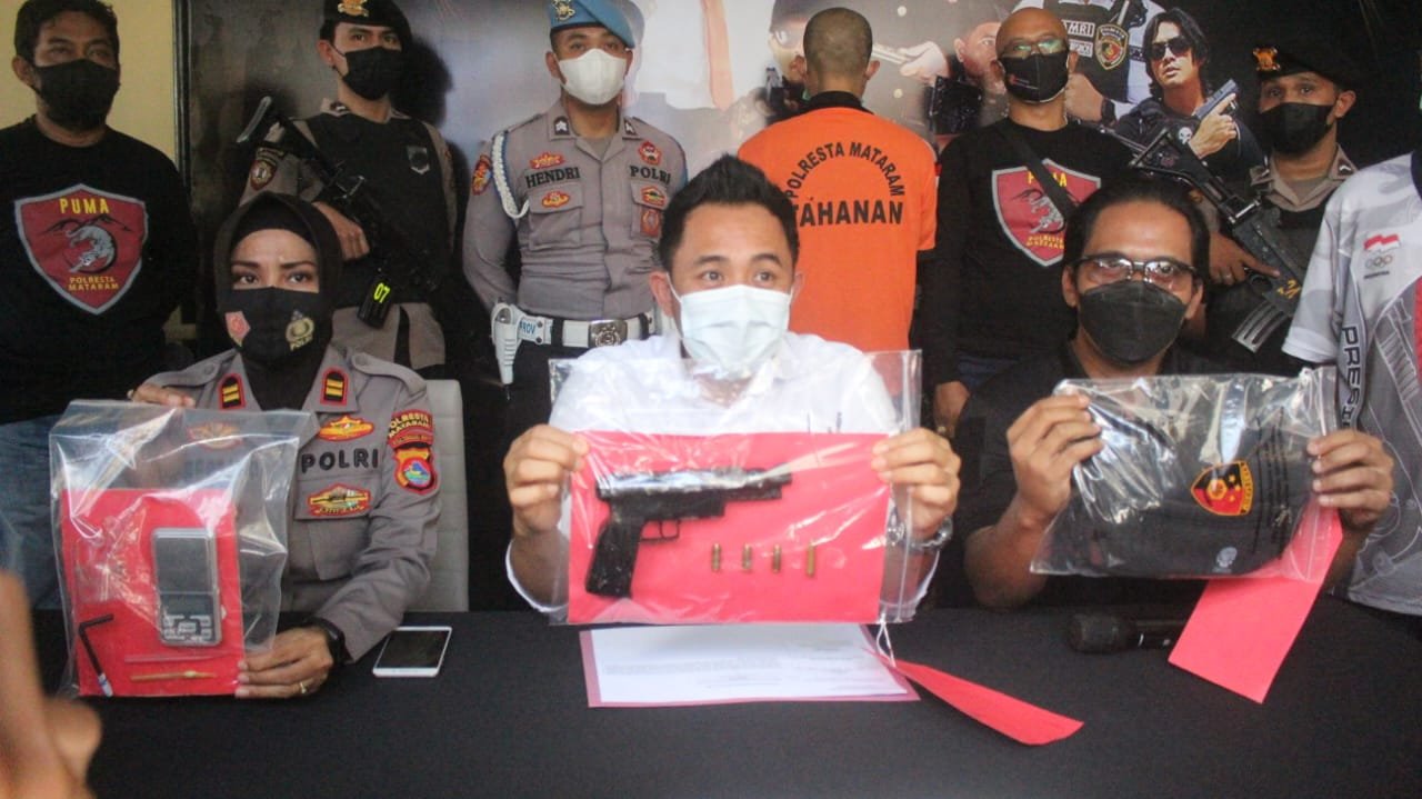 Miliki Senpi dan Diduga Nyabu, Warga Dopang Gunungsari Diringkus Polisi