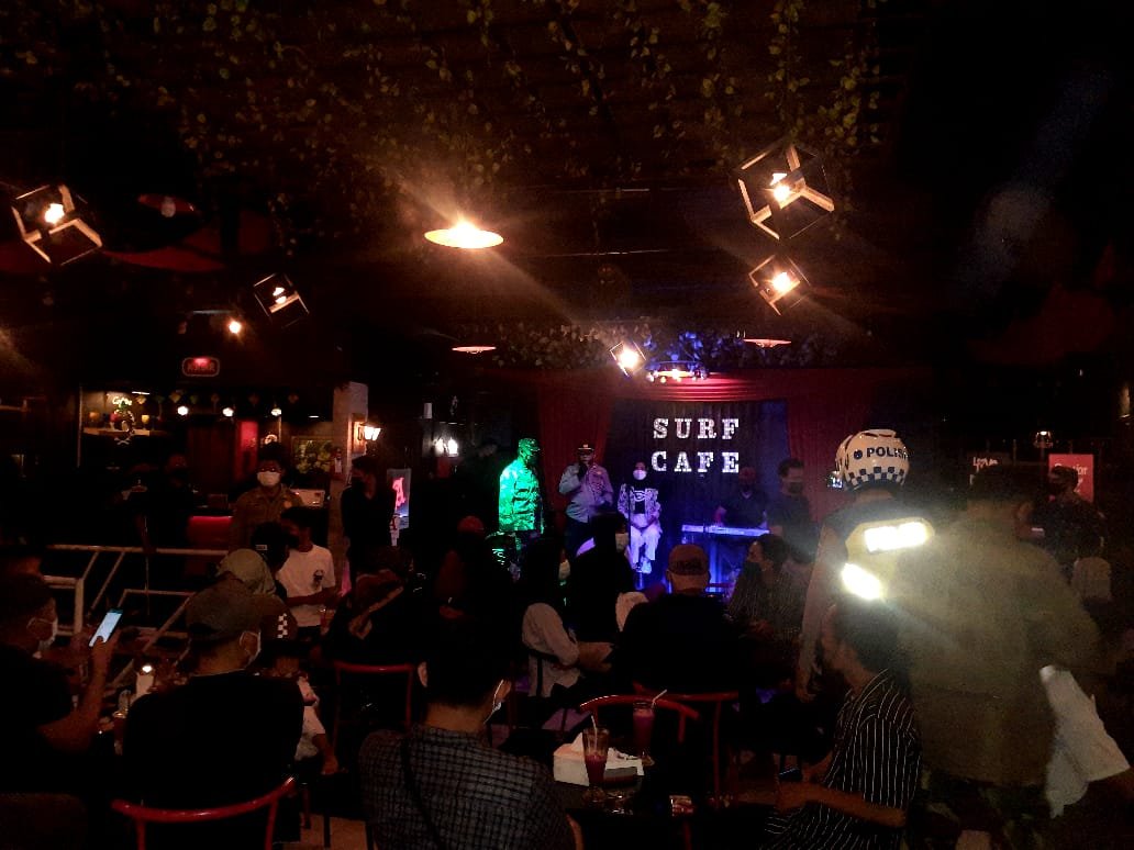 Malam Minggu, Tim Gabungan Patroli Prokes Covid Bima Secara Acak Tes Swab Antigen Warga di Sejumlah Tempat Keramaian