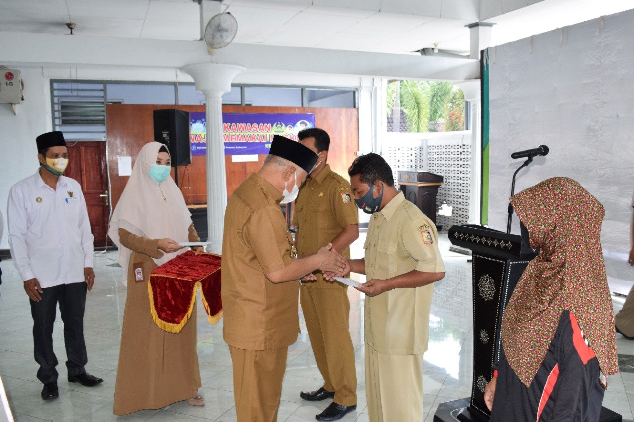 Bupati Serahkan 500 Juta Rupiah ZIS Untuk Gharimin ASN Lombok Timur