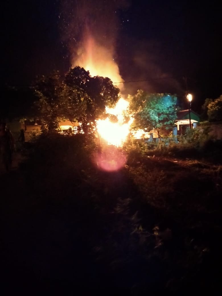 Rumah Panggung di Kota Bima Ludes Terbakar Kerugian 200 Juta