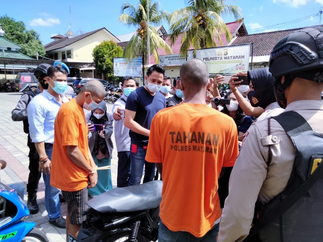Dua Maling Motor Ini Pantas Dihukum Berat, Curi Motor Petugas Pembersih  Musala di Jalan Udayana Mataram
