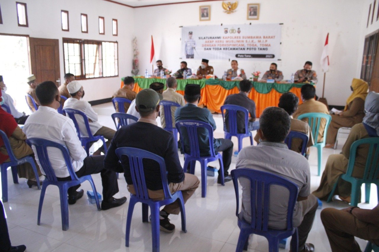 Kades Poto Tano Sumbawa Mengadu ke Kapolres Sumbawa, Terkait Maraknya Penangkapan Ikan Menggunakan Bahan Peledak