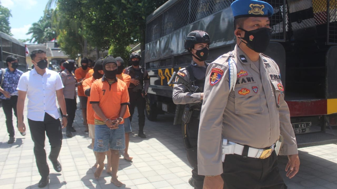 Dunia Persabuan Makin Parah di Kota Mataram, Giliran Anak dan Ibu Tiri Ditangkap Polisi