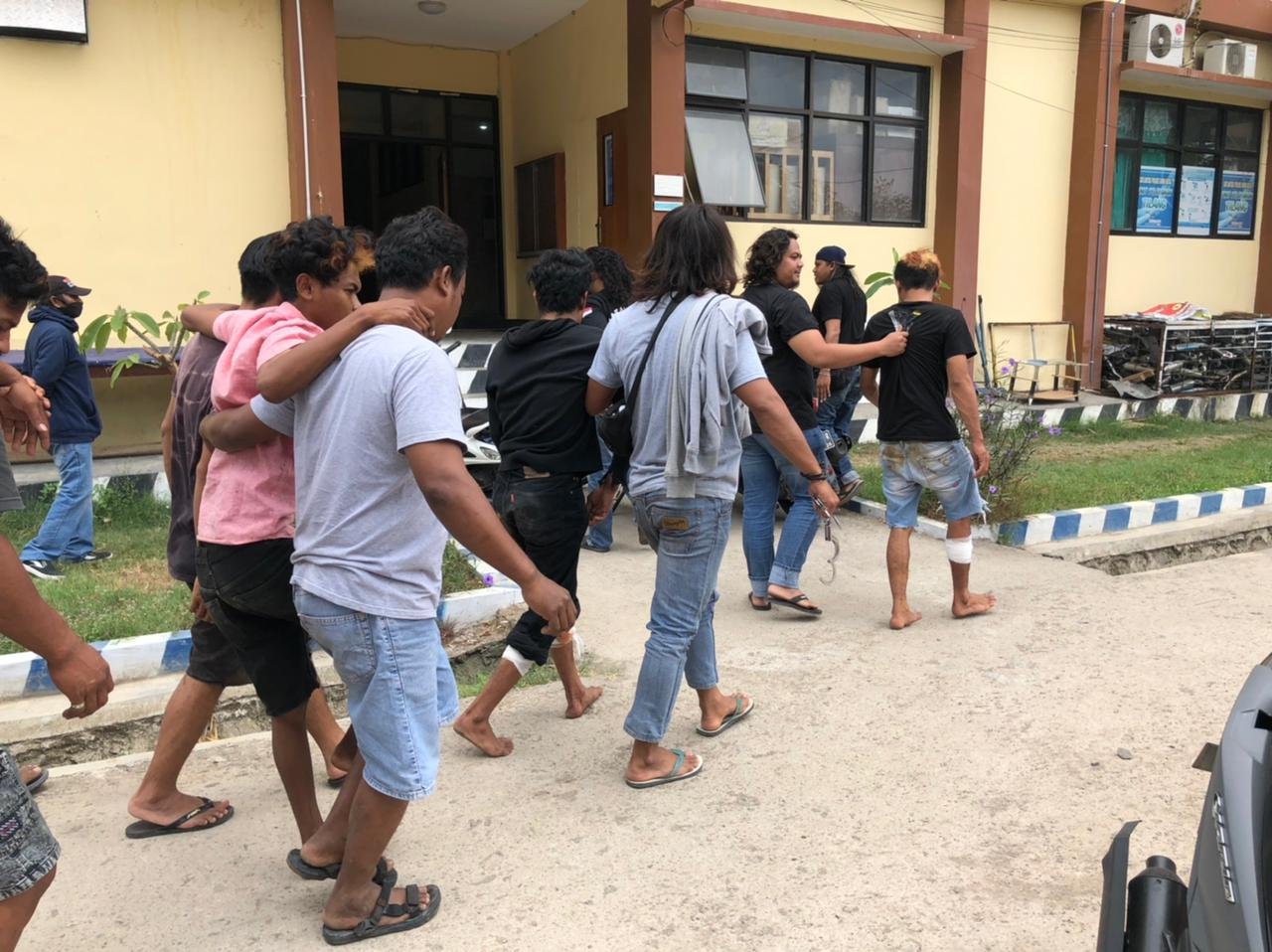 Berusaha Kabur, Satu dari Tiga Spesialis Pembobol Rumah Dilumpuhkan dengan  Timah Panas