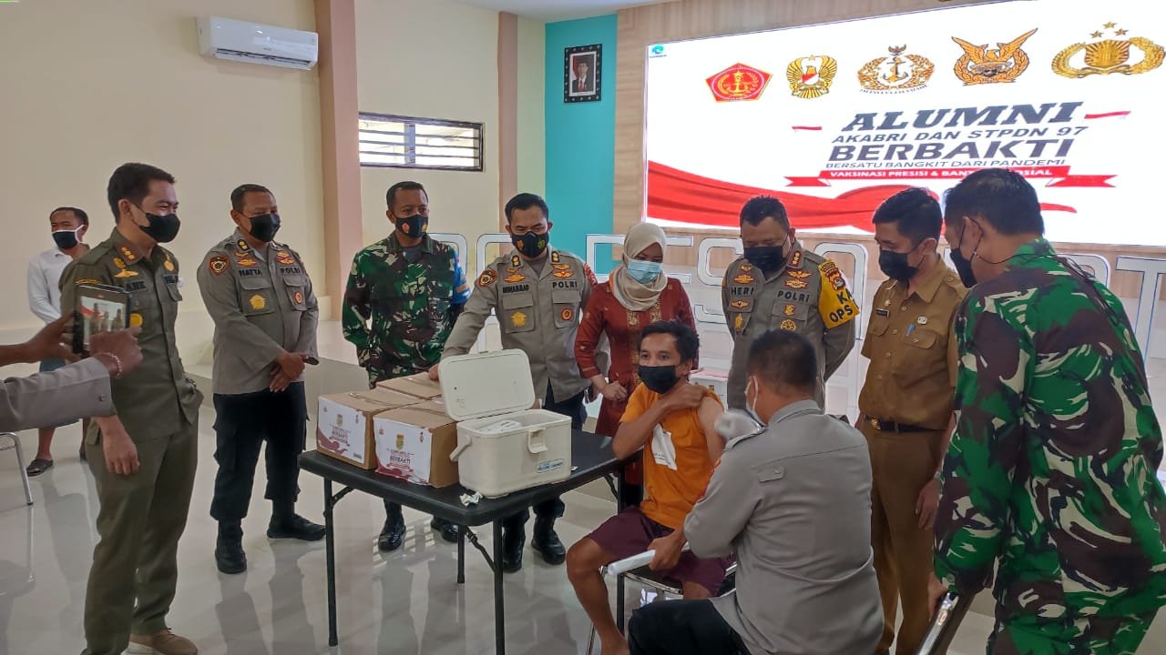 Alumni AKABRI ’97 dan STPDN ’97 Bersinergi Gempur Covid-19