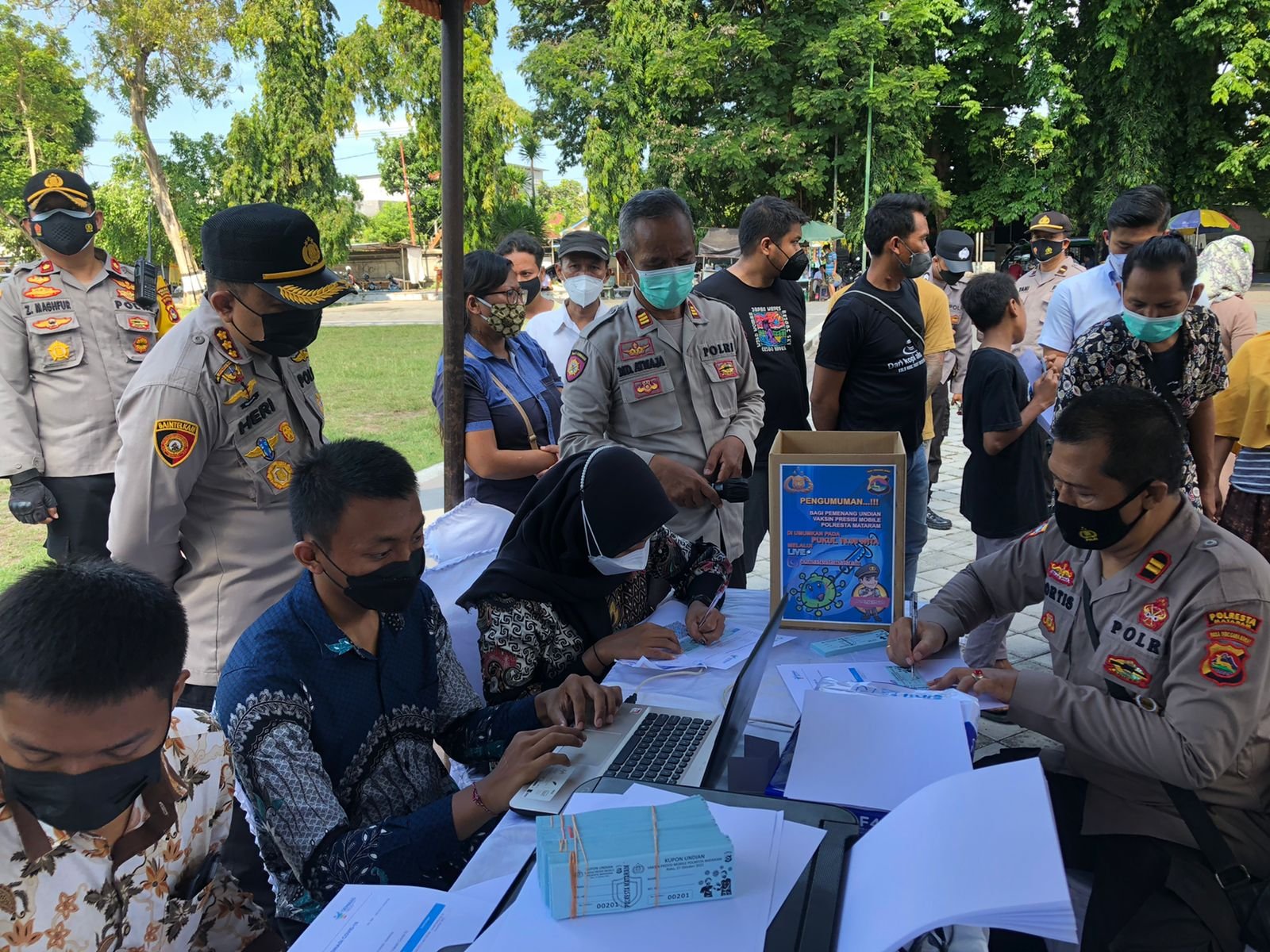 Vaksinasi Banjir Hadiah,  Inovasi Polresta Mataram Mempercepat Target Seratus Persen Vaksin Masyarakat