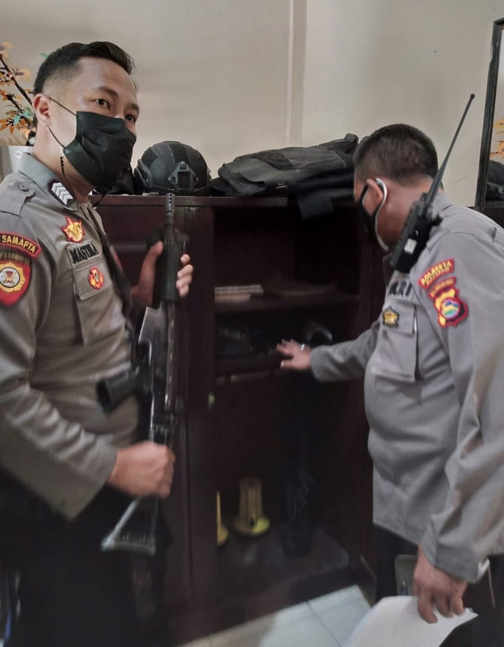 Dadakan, Kapolresta Mataram Perintah Kasiswas Inspeksi Senjata Anggota Ke 6 Polsek