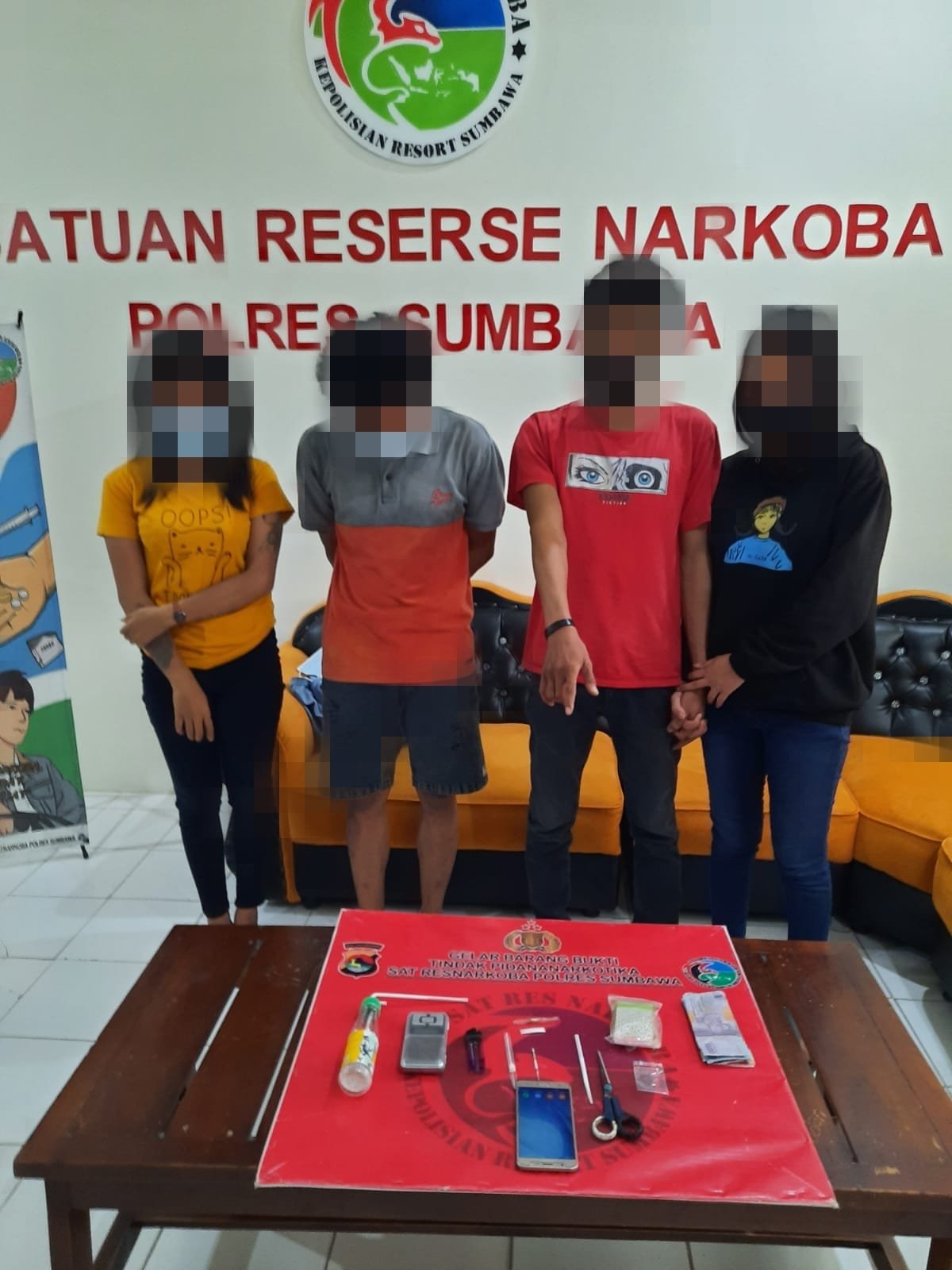 Edarkan Sabu, Pasutri di Sumbawa Besar Digerebek di Kamar Kos-Kosan