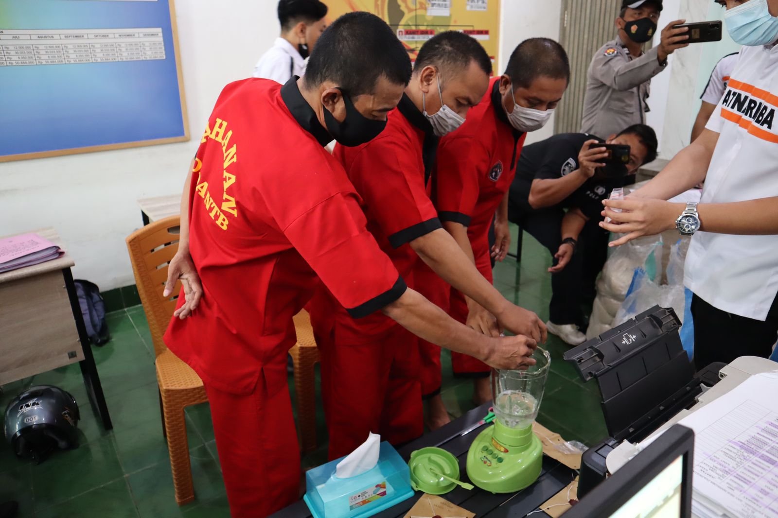 Sabu Seberat 56,86 Gram dari Tangan Tiga Pengedar Dimusnahkan Satuan Narkoba Polresta Mataram