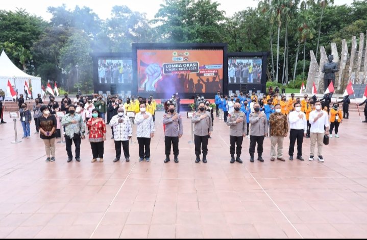 Polri Dibawah Komando Jendral Listyo Sigit Prabwo Tidak Anti Kritik, Buktinya Pada Peringatan Hari HAM se Dunia  Kapolri Buka  Lomba Orasi Unjuk Rasa