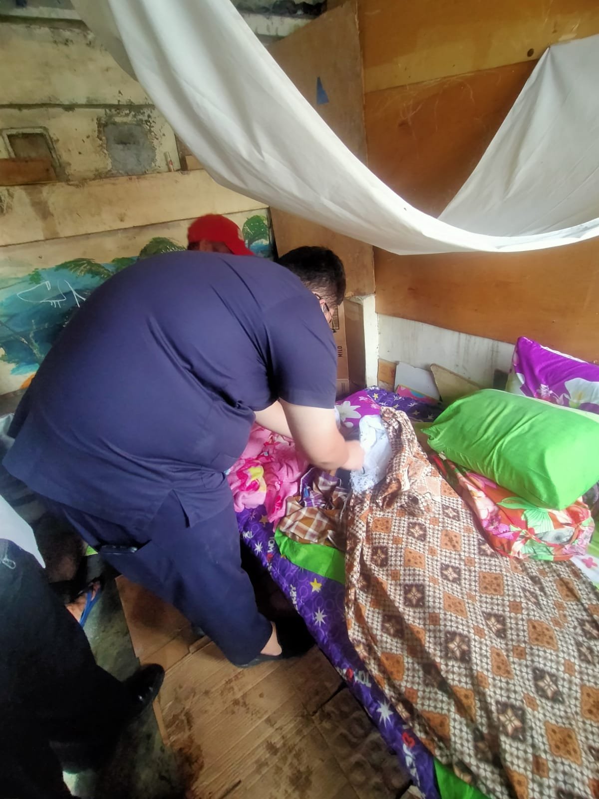 Nenek Penjual Nasi Keliling Tewas Dibawah Kasur di Pasar Bertais