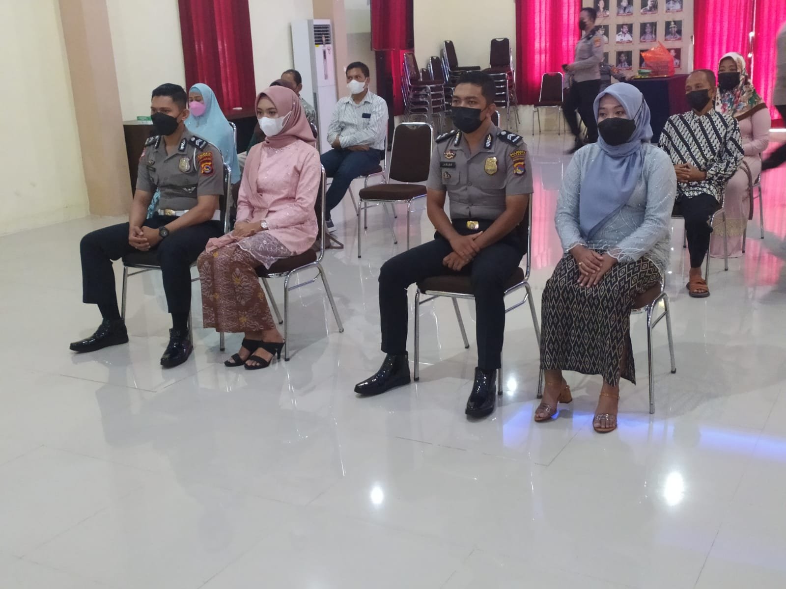 Wakapolres Mataram Pimpin Sidang Bp4R Dua Pasang Pengantin