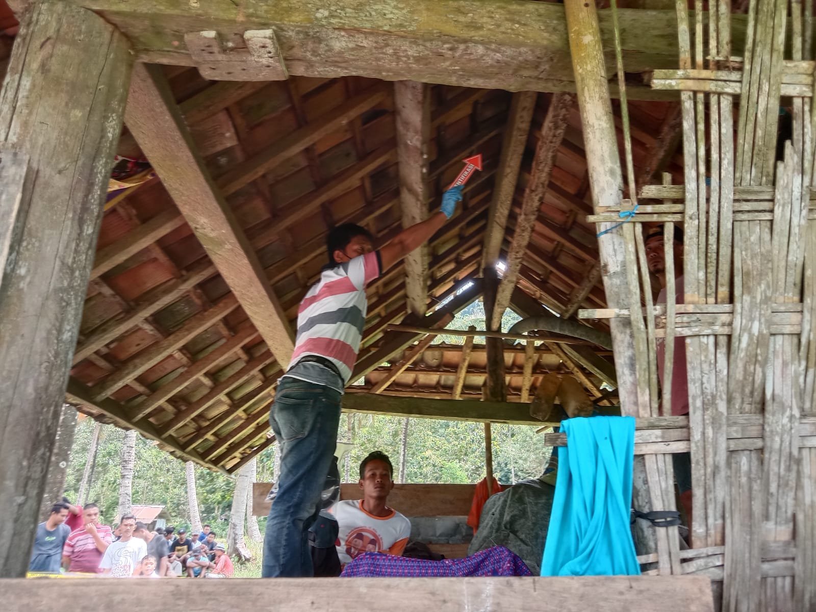 Warga Desa Tepas Sumbawa Barat Tewas Gantung Diri