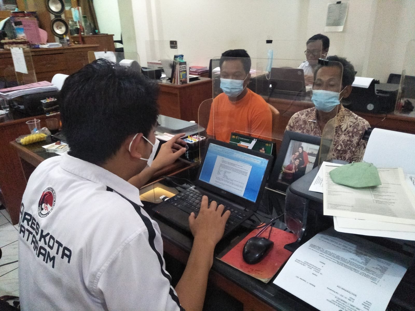 Kakek 57 Tahun dan Residivis Narkoba Ditangkap Resnarkoba Polresta Mataram