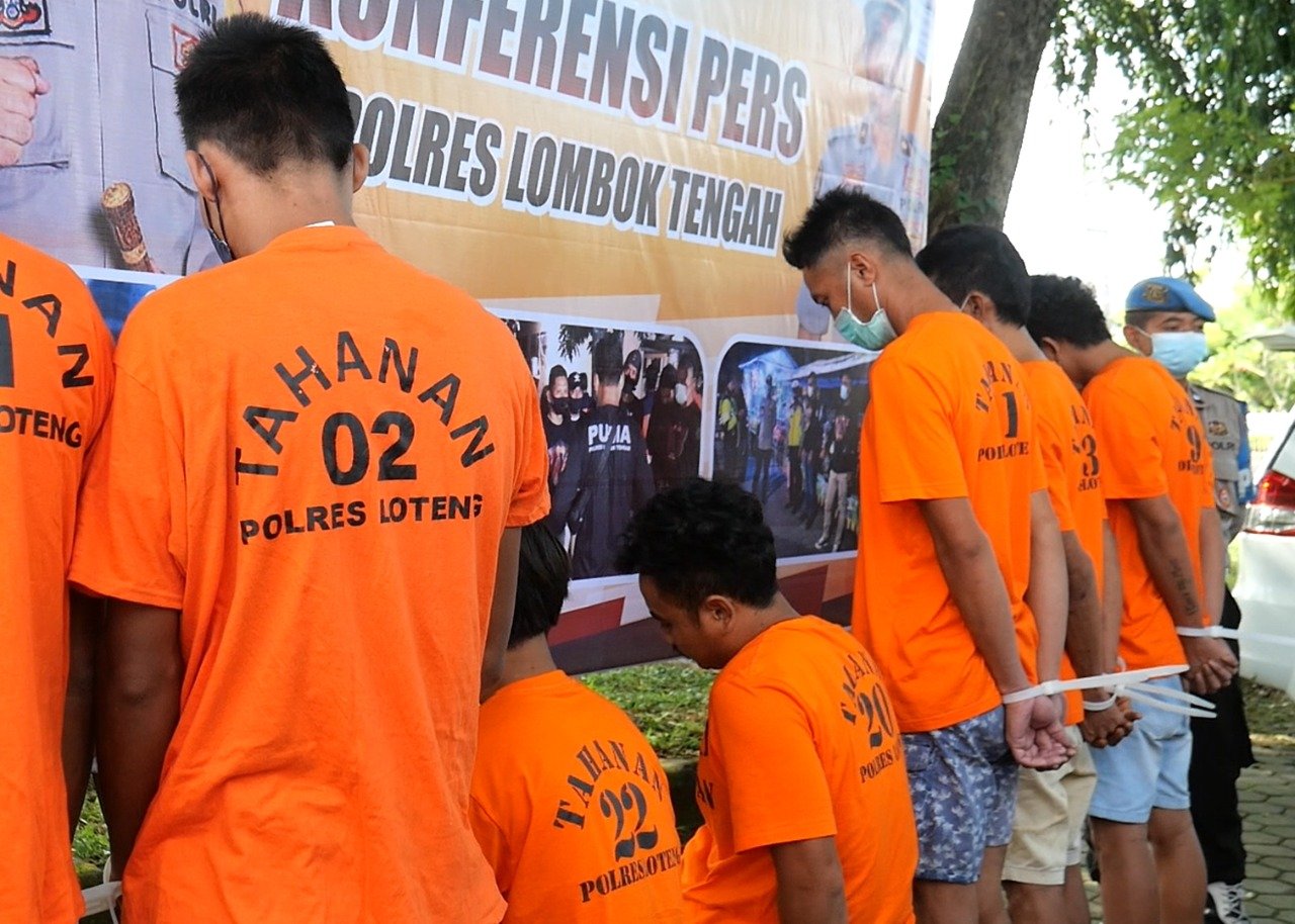 Tujuh Tersangka dalam Lima Kasus Kejahatan Diungkap Polres Lombok Tengah Diawal Tahun 2022