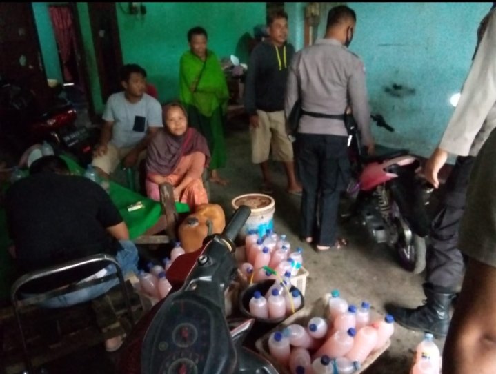 Saat Eforia Even MotorGp Mandalika, Peredaran Miras Oplosan di Lombok Tengah Digagalkan Polsek Praya Timur