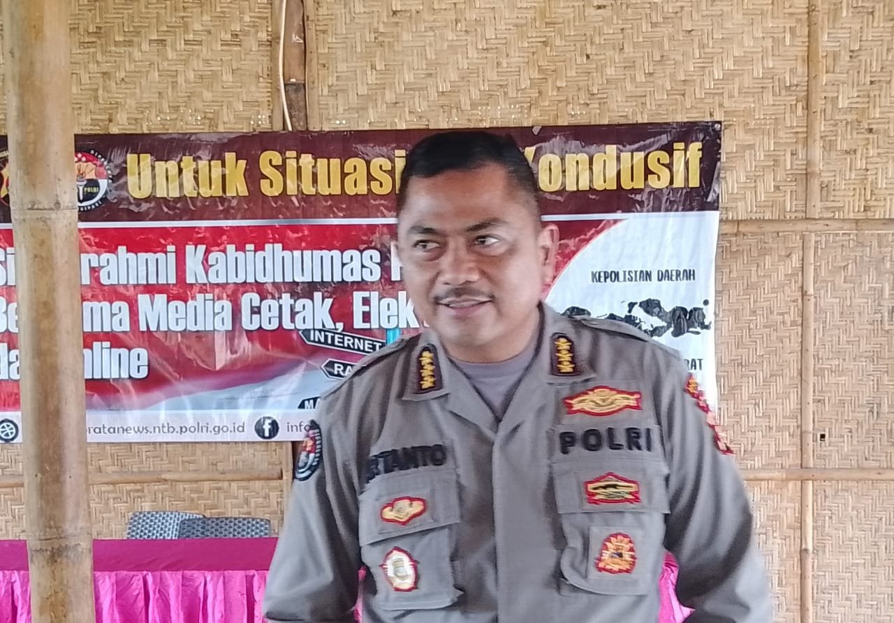 Kabid Humas Polda NTB Ingatkan Wartawan Peliput MotorGP Profesional Dalam Melaksanakan Tugas Jurnalistik