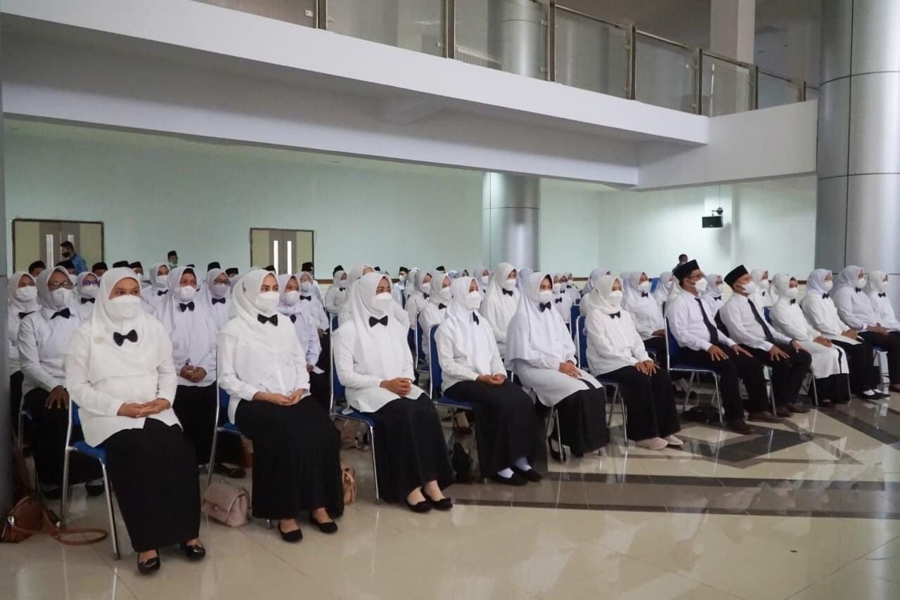 87 Orang Pegawai Pemerintah dengan Perjanjian Kerja Menerima Keputusan Pengangkatan dari Pemkab Lombok Timur