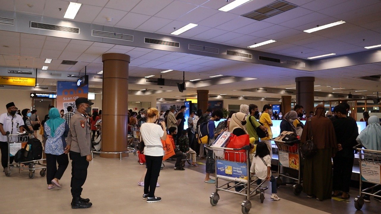 H-2 Lebaran, Melonjak Penumpang Bandara BIZAM Capai 6.139 Orang