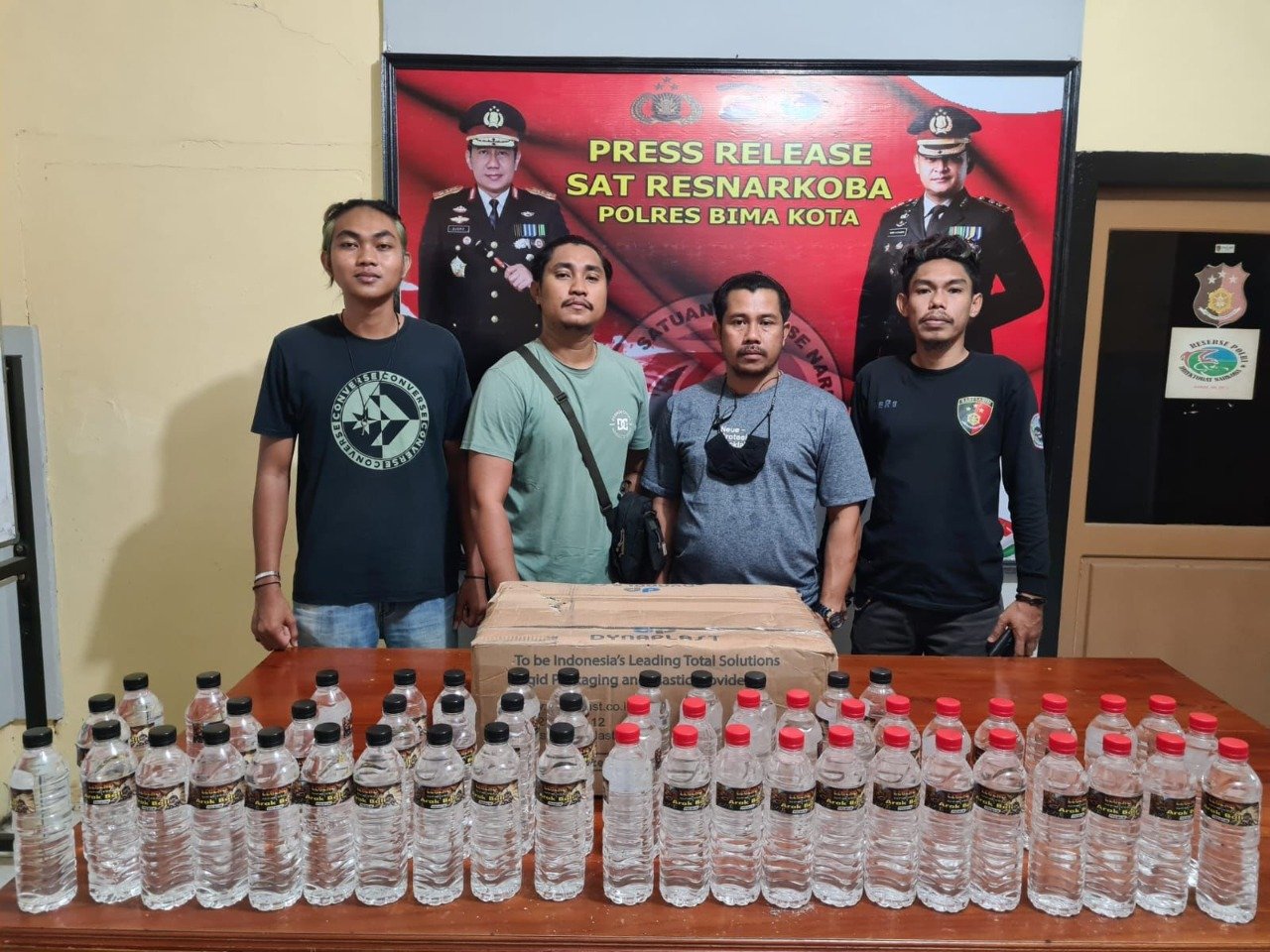Lagi Puluhan Arak Bali Disita Polisi, Diamankan dari Bus Trans Jawa