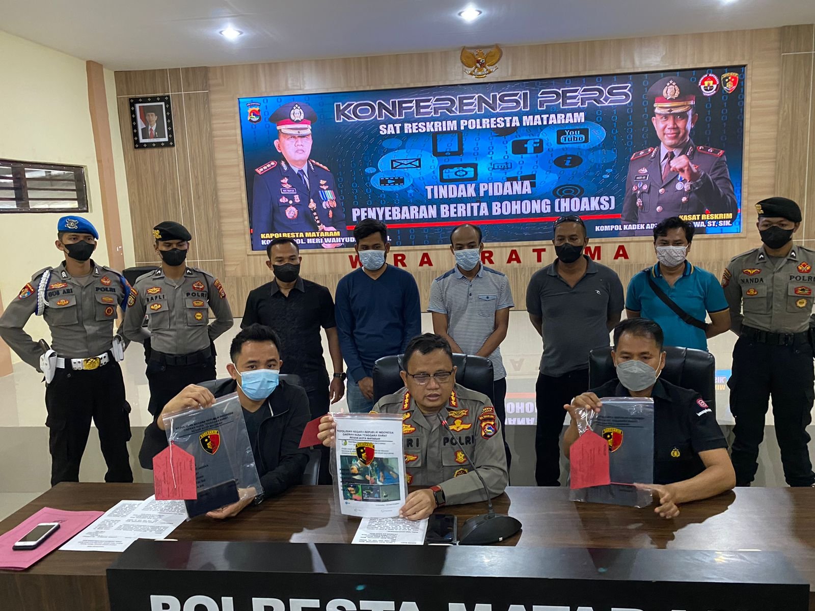 Dua Penyebar Poto Panah Hoax Ditangkap, Pelaku Terancam 6 Tahun Penjara