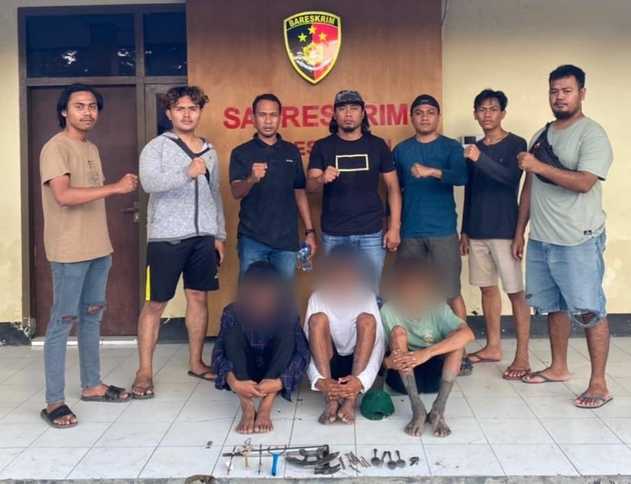 Tertangkap Tangan Buat Anak Panah, Tiga Pemuda Disergap Tim Puma Polres Dompu
