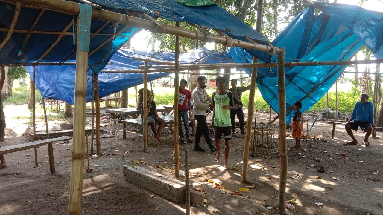 Judi Bola Adil dan Pelaku Sabung Ayam Kabur Duluan Sebelum Digerebek Polsek Pelampang Sumbawa Besar