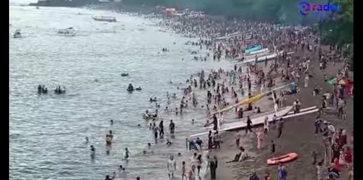 Dendam Masyarakat Sasak Lombok Terbalaskan, Ratusan Ribu Warga Keluar Rumah  Berlebaran  Ketupat