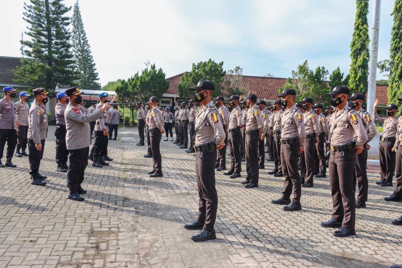 64 Siswa Diktuba Polri SPN Polda NTB Latihan Kerja di Polres Loteng