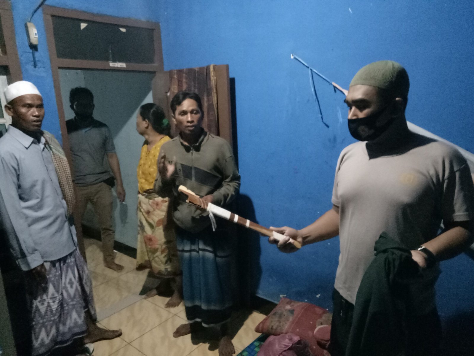 Cemburu Jandanya Diapelin, Warga Desa Landah Lombok Tengah  Parang  Pacar Mantan Istrinya