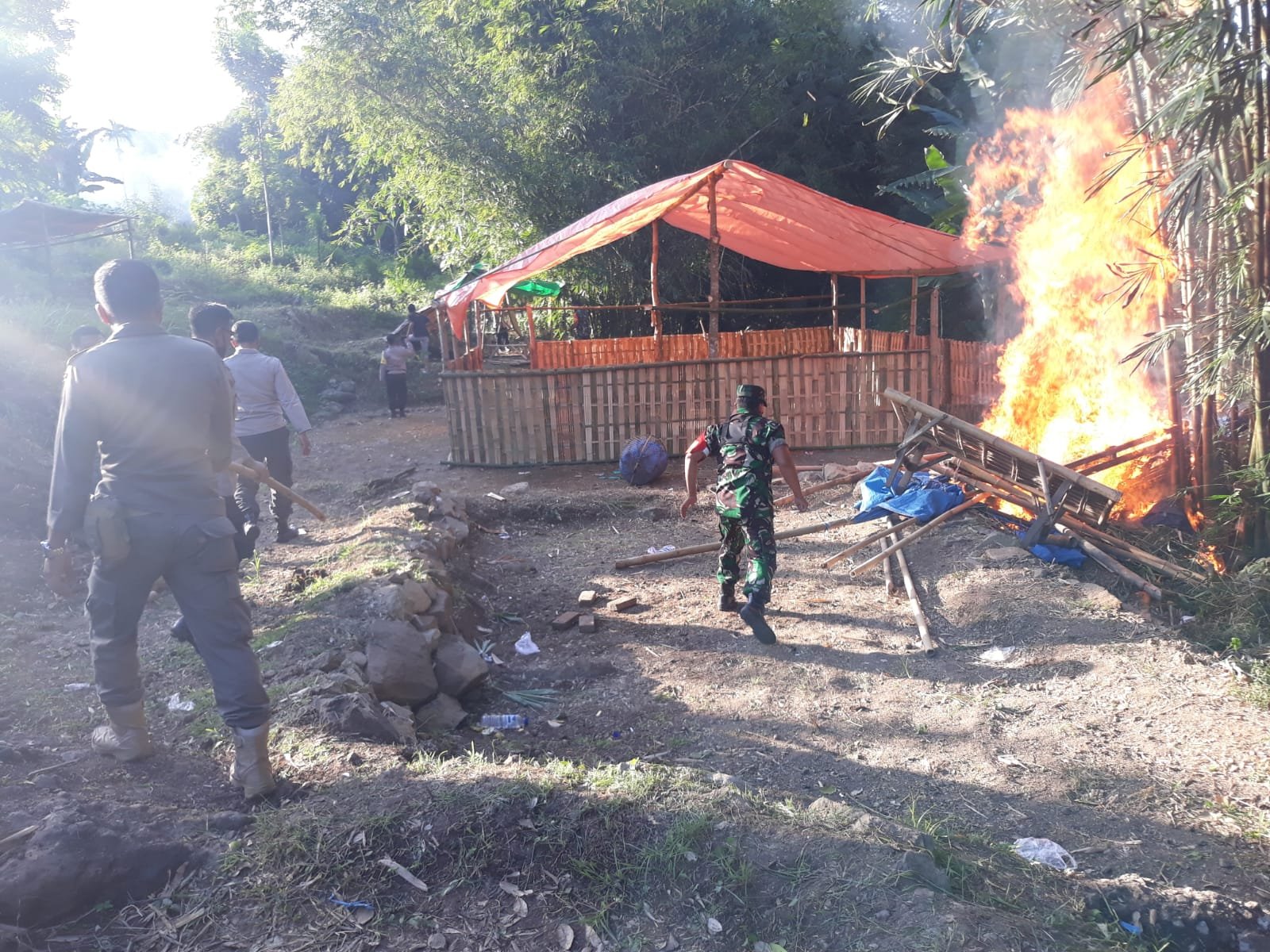 Polsek Janapria Geruduk Judi Sabung Ayam di Desa Lekor Lombok Tengah