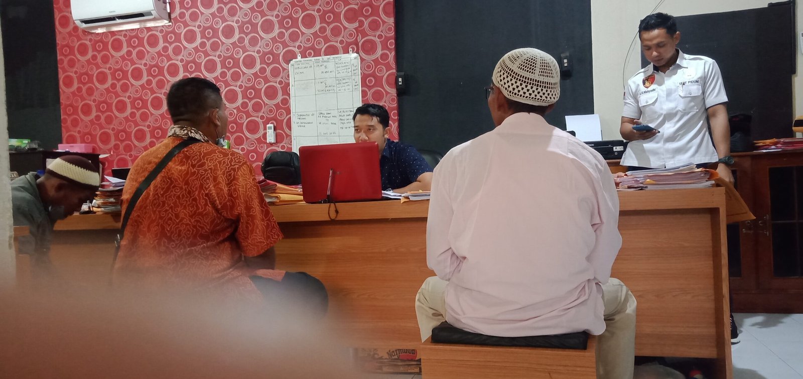 Geregah Tanah Orang, Sahyun Warga Desa Belanting Tantang Korban Lapor ke Polisi