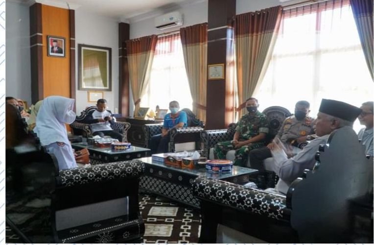 Wakil Paskibraka NTB Melinda Trihapsari Sowan ke Bupati Lombok Timur